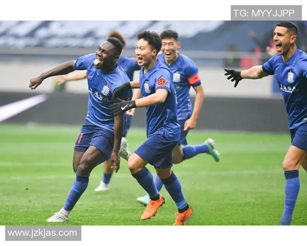 新英格兰革命与申花的激烈对决展现足球魅力与团队精神