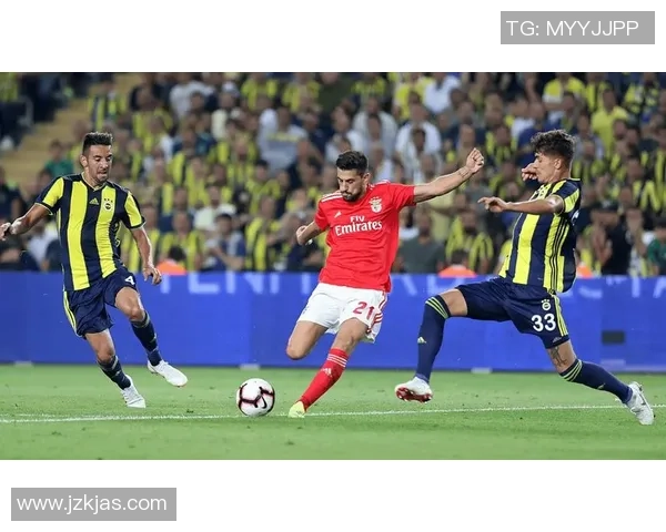 本菲卡与里斯本竞技的激烈对决谁将赢得这场德比战的荣耀 本菲卡与里斯本竞技的激烈对决谁将赢得这场德比战的荣耀