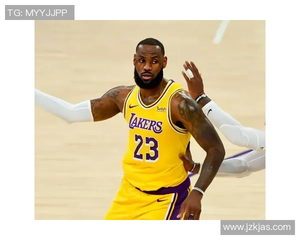 湖人对热火精彩对决比分直播全程跟踪分析与赛况更新