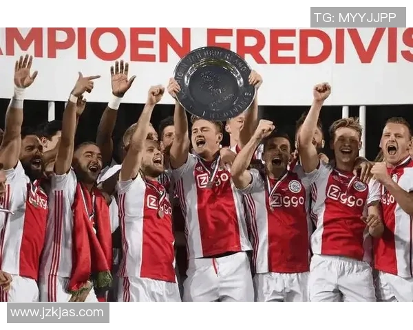 牛津联与吉林汉姆的精彩对决即将上演,谁将赢得这场激烈的较量 牛津联与吉林汉姆的精彩对决即将上演,谁将赢得这场激烈的较量